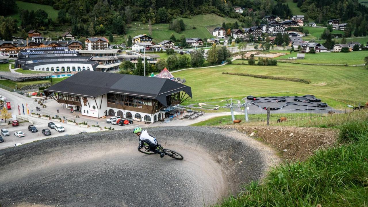 Hotel Kirchenwirt Bad Kleinkirchheim Ngoại thất bức ảnh