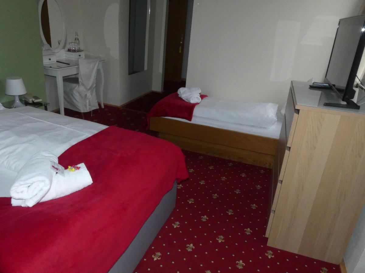 Hotel Kirchenwirt Bad Kleinkirchheim Ngoại thất bức ảnh