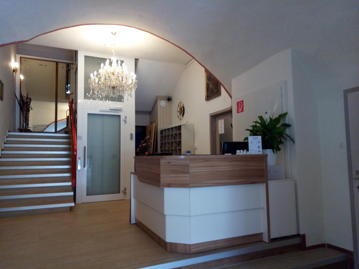 Hotel Kirchenwirt Bad Kleinkirchheim Ngoại thất bức ảnh